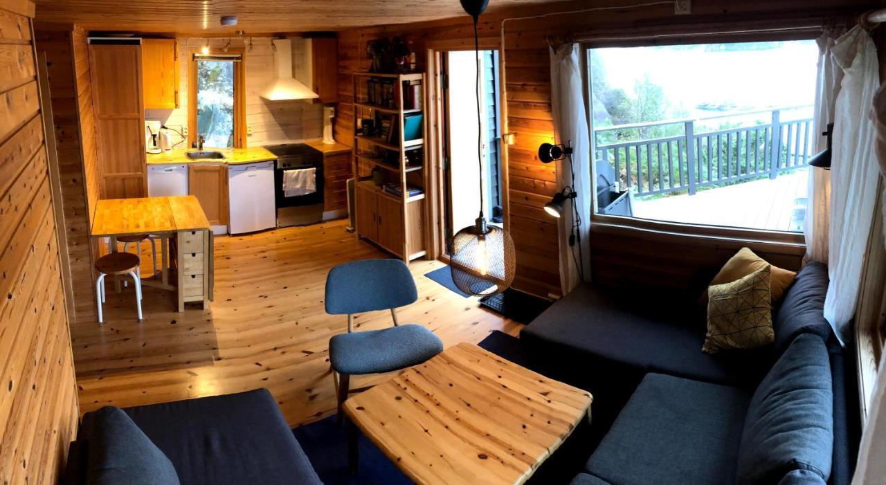 Bergen/sotra: Sea Cabin. Spa. Fishing. Boat
